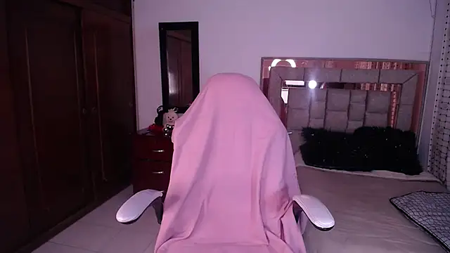 Snapshot of salomecastro_ chatting on 14, 11, 2025 salomecastro online show from 14, 11, 2025