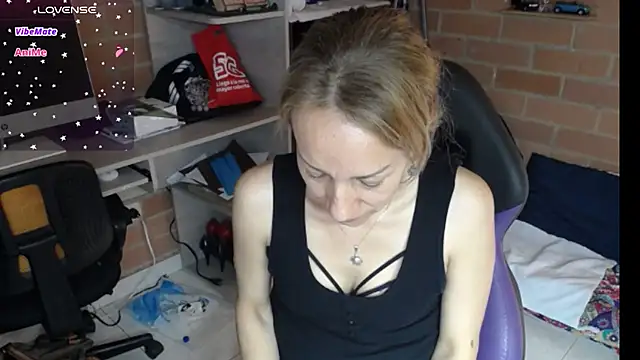 cristin doll  online show from 27, 7, 2026