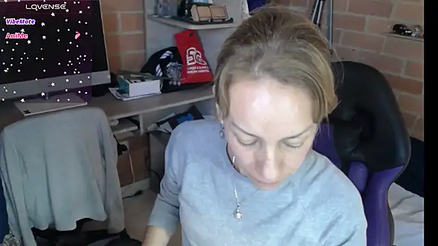 cristin doll  online show from 28, 7, 2026