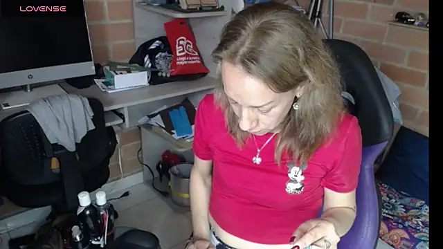 cristin doll  online show from 29, 7, 2026