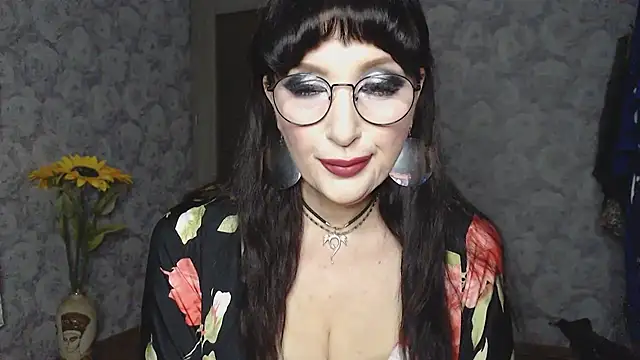 Aziza1 online show from 18, 2, 2025