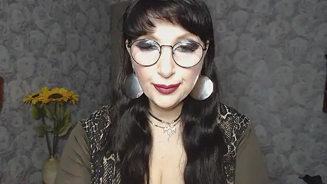 Aziza1 online show from 28, 2, 2025