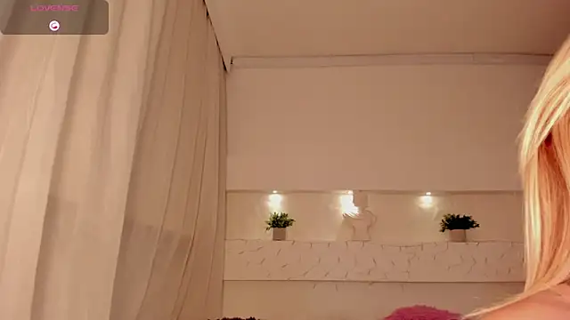 AshleyRoys online show from 15, 3, 2025