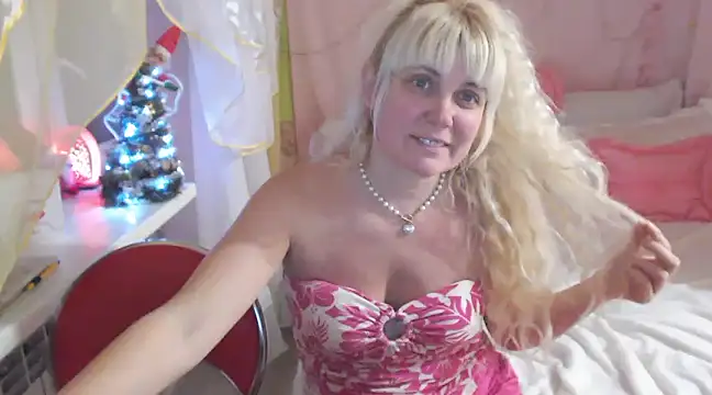 SunnySylvia online show from 27, 12, 2024