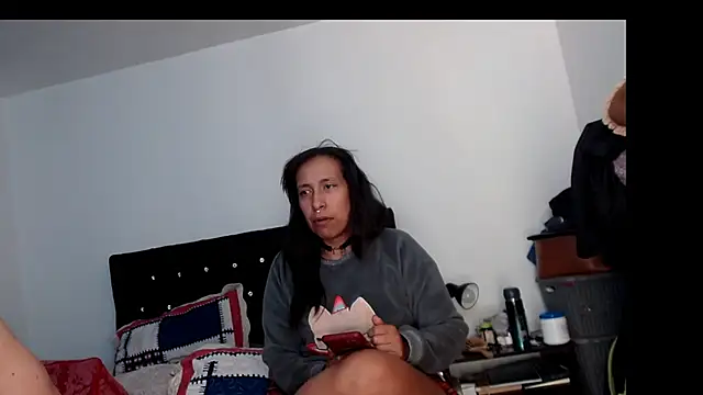 Snapshot of victoriacanelita chatting on 25, 11, 2025 victoriacanelita online show from 25, 11, 2025