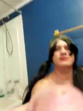 Snapshot of MaddyC6992 chatting on 30, 12, 2024 MaddyC6992 online show from 30, 12, 2024