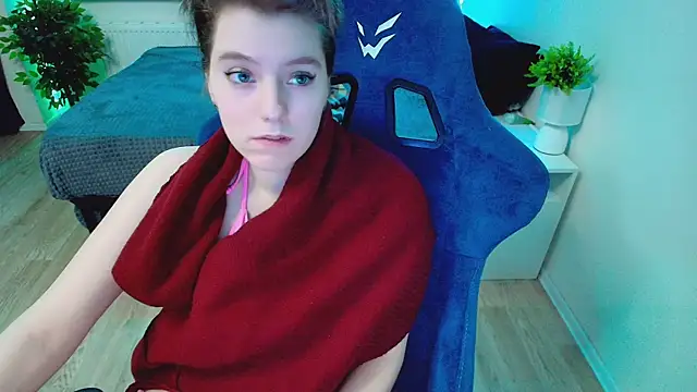 CranberryHot online show from 2, 12, 2025