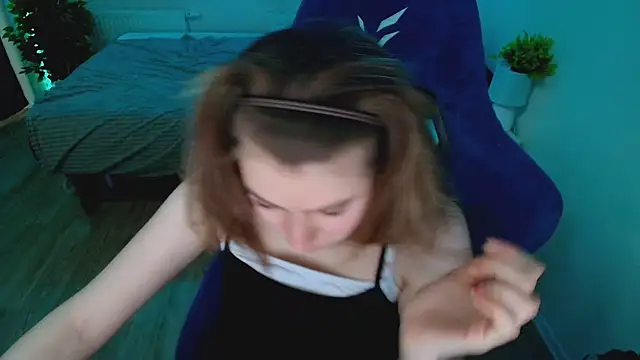 CranberryHot online show from 23, 4, 2026