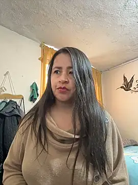 latinfemale online show from 22, 4, 2026