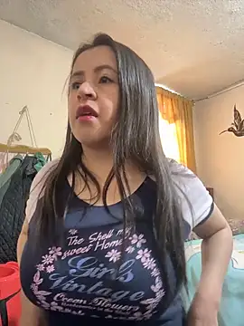 latinfemale online show from 24, 4, 2026