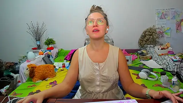 IamYourNarcotic online show from 1, 12, 2024