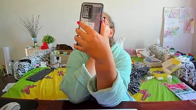 IamYourNarcotic online show from 4, 10, 2025