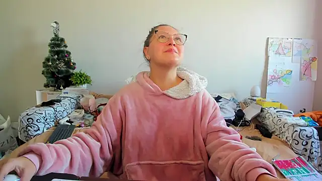 IamYourNarcotic online show from 4, 2, 2026