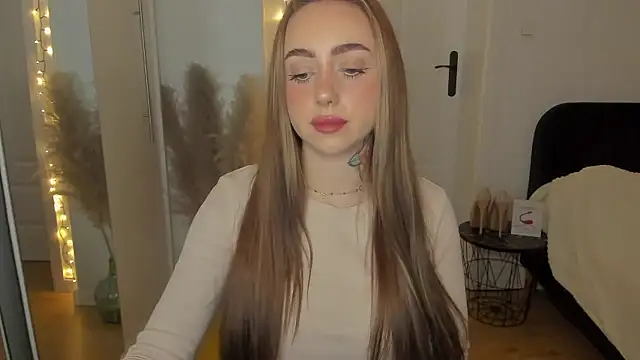 Snapshot of sexyCoralie chatting on 7, 1, 2026 sexyCoralie online show from 7, 1, 2026