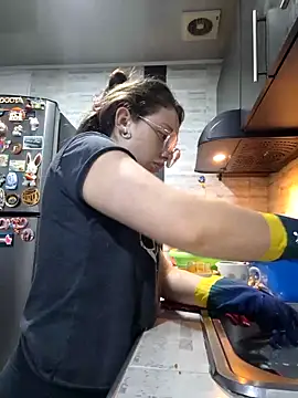 linda-schmidt online show from 4, 3, 2025