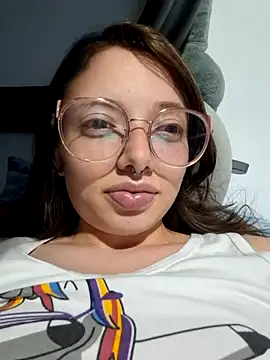 Snapshot of linda-schmidt chatting on 17, 6, 2026 linda-schmidt online show from 17, 6, 2026