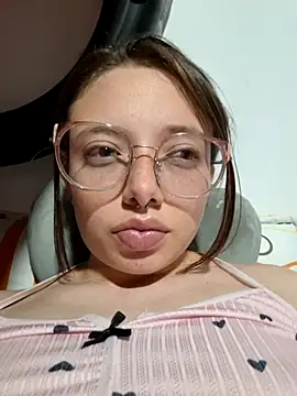 Snapshot of linda-schmidt chatting on 31, 7, 2026 linda-schmidt online show from 31, 7, 2026