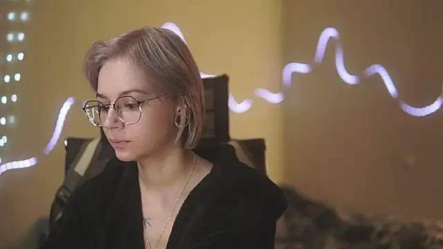 alyssa sweet online show from 22, 4, 2026