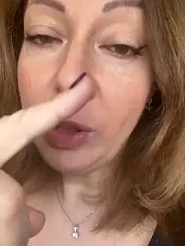 Snapshot of Alice_Sweetyyy chatting on 15, 3, 2025 Alice Sweetyyy online show from 15, 3, 2025