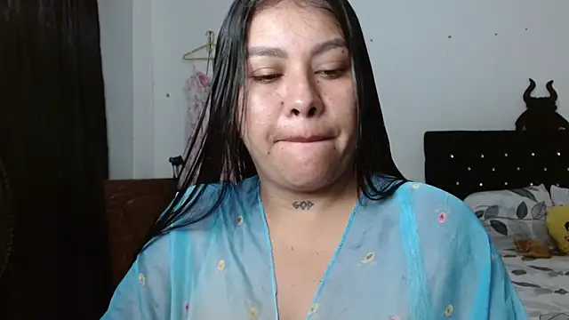 Snapshot of venuz_mendoza20 chatting on 11, 5, 2026 venuz mendoza20 online show from 11, 5, 2026