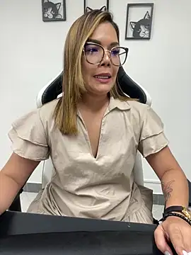 Snapshot of KellyBrooklyn_ chatting on 15, 3, 2025 KellyBrooklyn online show from 15, 3, 2025