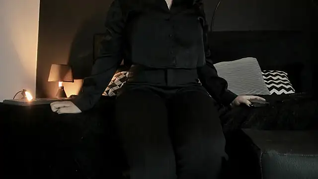  Jade 16 online show from 25, 2, 2025