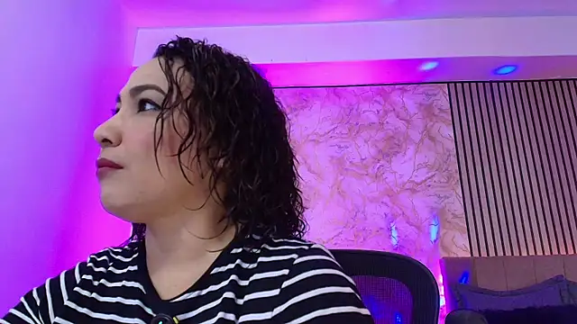 JuliRamirez online show from 1, 4, 2026