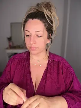 miamellycious online show from 18, 7, 2026