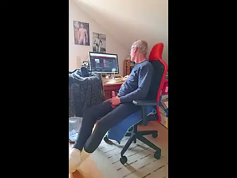Snapshot of BerndisCam chatting on 12, 1, 2026 BerndisCam online show from 12, 1, 2026