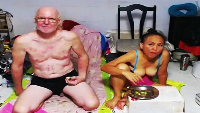 Snapshot of 1CuteAndSexy69 chatting on 7, 3, 2025 1CuteAndSexy69 online show from 7, 3, 2025