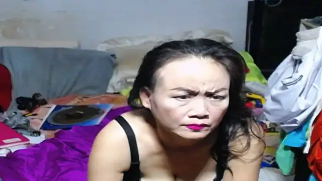 Snapshot of 1CuteAndSexy69 chatting on 31, 10, 2025 1CuteAndSexy69 online show from 31, 10, 2025