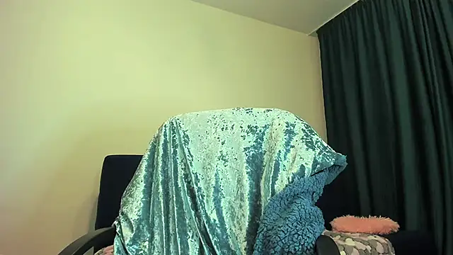 Snapshot of Angelaroberti3 chatting on 16, 12, 2024 Angelaroberti3 online show from 16, 12, 2024