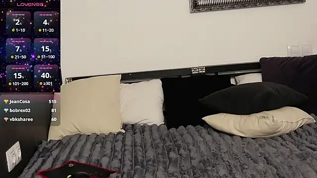 Ashley Ross  online show from 13, 3, 2025