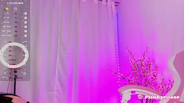 rosseblondee online show from 10, 2, 2025