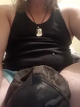 Snapshot of FUNINWV9 chatting on 7, 10, 2025 FUNINWV9 online show from 7, 10, 2025