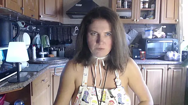 Snapshot of LizaCakes chatting on 18, 9, 2025 LizaCakes online show from 18, 9, 2025