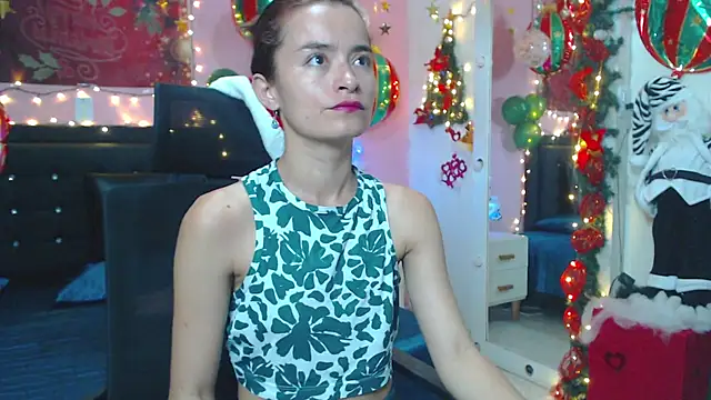 Snapshot of NicoleSantana chatting on 15, 12, 2025 NicoleSantana online show from 15, 12, 2025