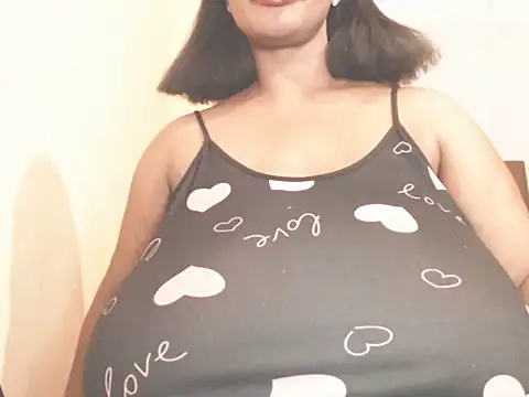 MissTits online show from 1, 5, 2026