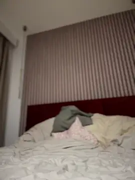 The Snowwhitee online show from 2, 3, 2025