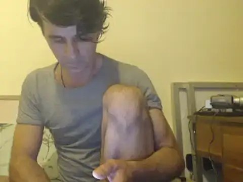 Snapshot of yvesstorm1 chatting on 19, 1, 2025 yvesstorm1 online show from 19, 1, 2025