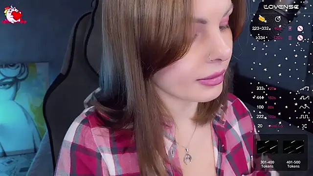 Snapshot of Your_Sweet_Lilu chatting on 14, 10, 2025 Your Sweet Lilu online show from 14, 10, 2025