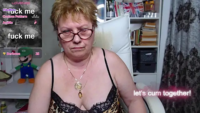 Snapshot of Mella4you chatting on 5, 2, 2025 Mella4you online show from 5, 2, 2025