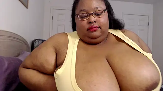 Snapshot of Loves_Aura chatting on 10, 2, 2026 Loves Aura online show from 10, 2, 2026