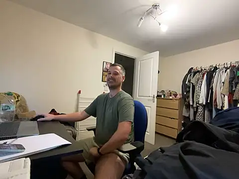 Snapshot of Kramer023 chatting on 7, 1, 2025 Kramer023 online show from 7, 1, 2025