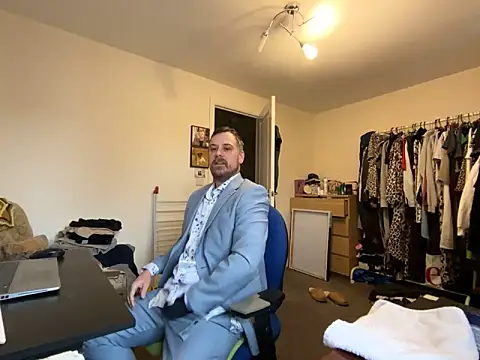 Snapshot of Kramer023 chatting on 7, 2, 2025 Kramer023 online show from 7, 2, 2025