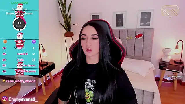 EmmyEvans1 online show from 30, 12, 2024