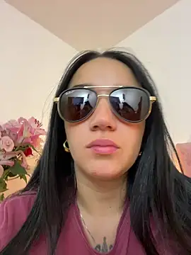 EmmyEvans1 online show from 22, 2, 2025