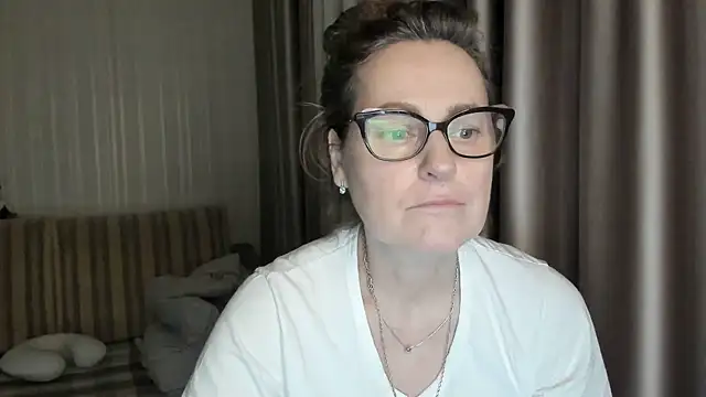 lauraoven online show from 6, 2, 2025