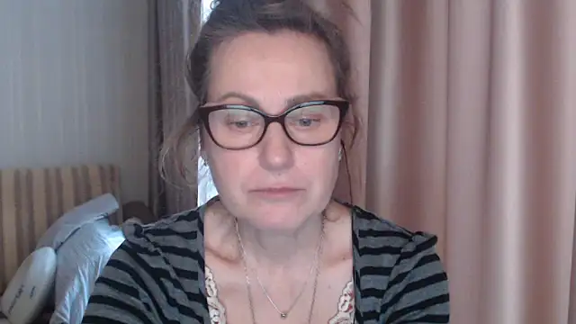 lauraoven online show from 17, 2, 2025