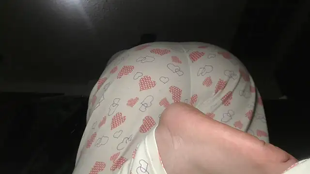 prettyangelsquirt online show from 15, 11, 2025